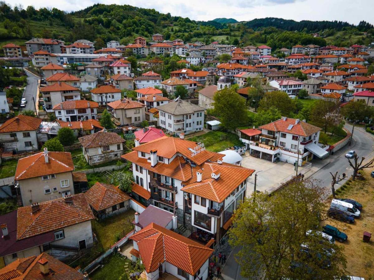 Семеен Хотел Златоград Exterior photo