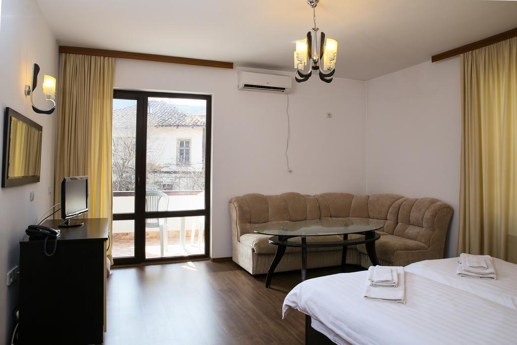 Семеен Хотел Златоград Room photo